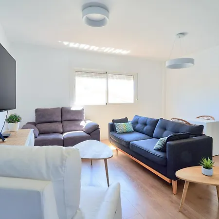 Penthouse Near And Town Also Monthly Hire And Long Term Car Available *